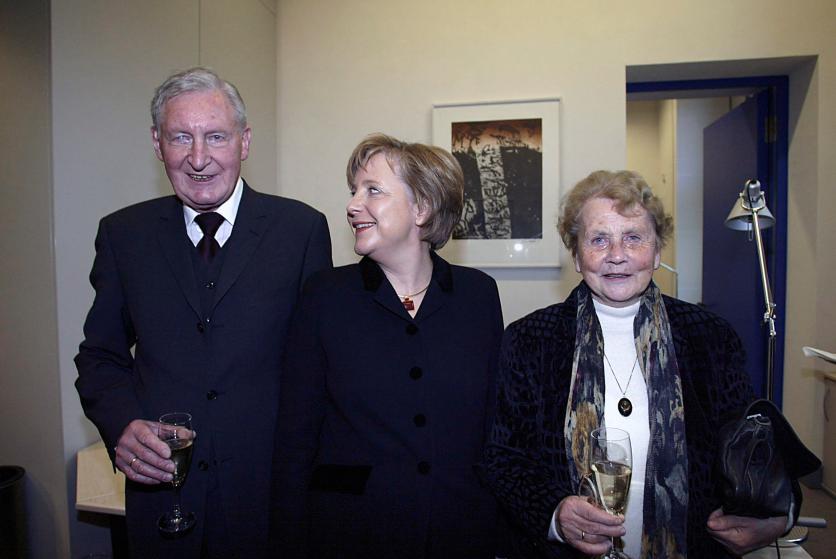 Angela Merkele ar vecākiem Reihstāgā, Berlīnē, 2005.gada 22.novembrī